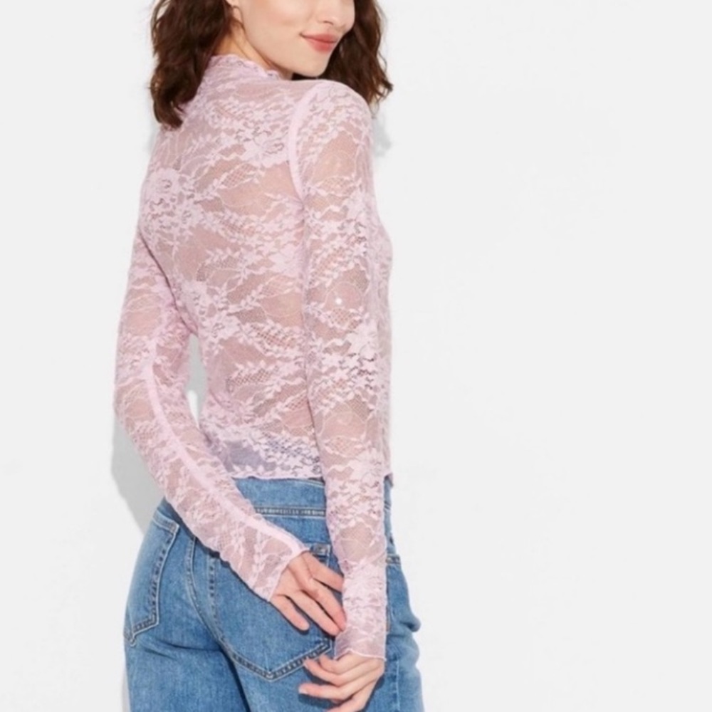 Wild Fable Light Pink Floral sequin Lace crewneck Blouse